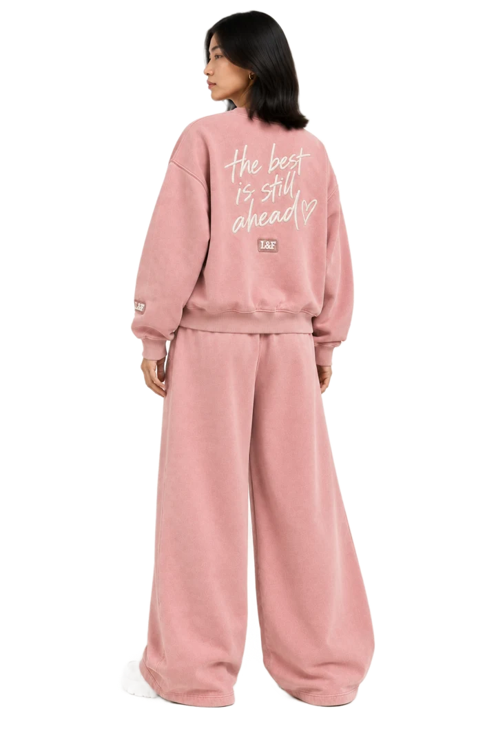 Forever Forward Set worn, 180°