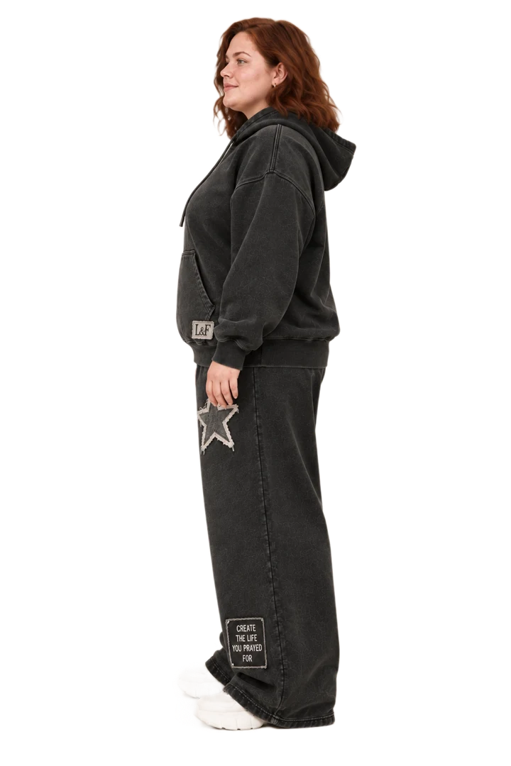 The Legacy Set worn, 90°