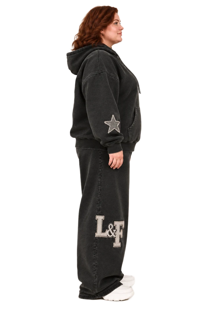 The Legacy Set worn, 270°